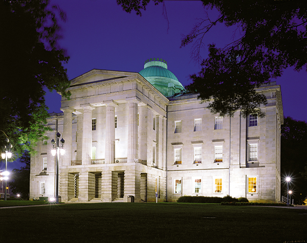 File:State capital at night.jpg