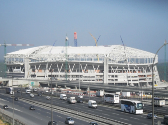 File:UnderBuiltstadium.jpg