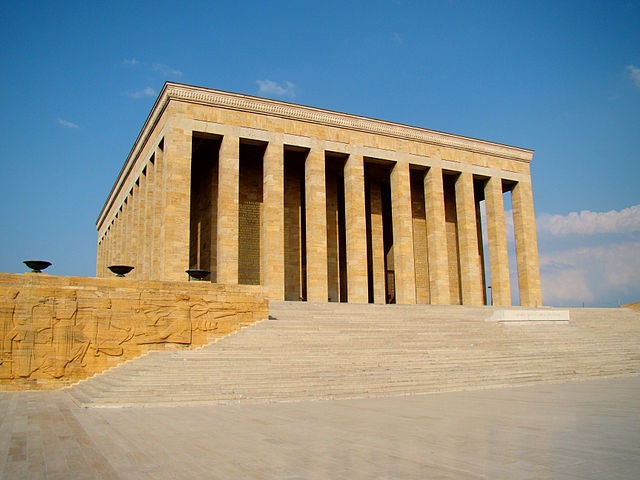 File:Mausoleum Gustavus.jpg