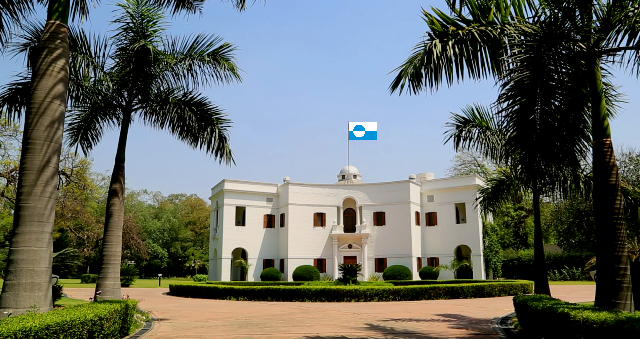 File:Hurmu embassy in Agra.png