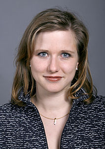 File:Maxine Karisson.jpg