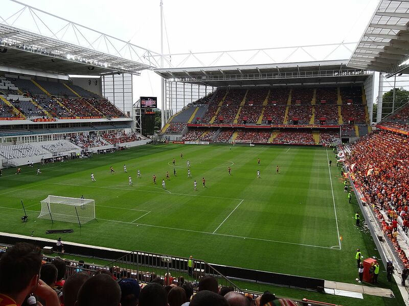 File:Stade Altus.jpg