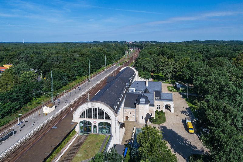 File:Railwaystation Blanckenhof.jpg