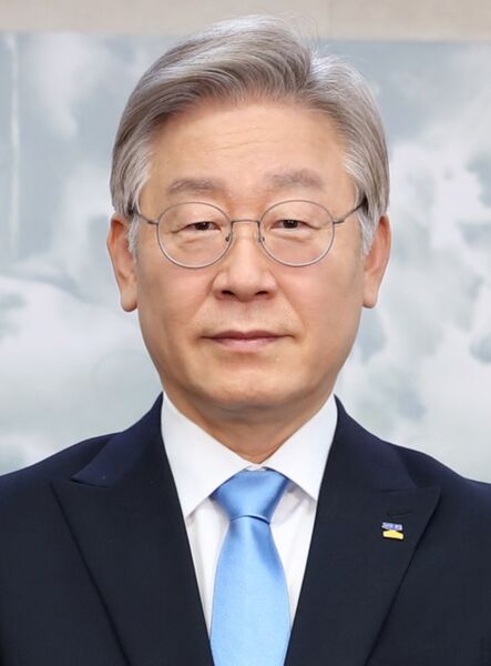 File:Furkorn Mat Jeen presidential candidate potrait.jpg