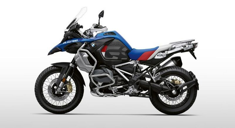 File:AMW rally motor.jpg