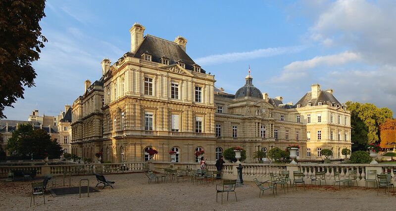 File:Kufara Palace Exterior.jpg